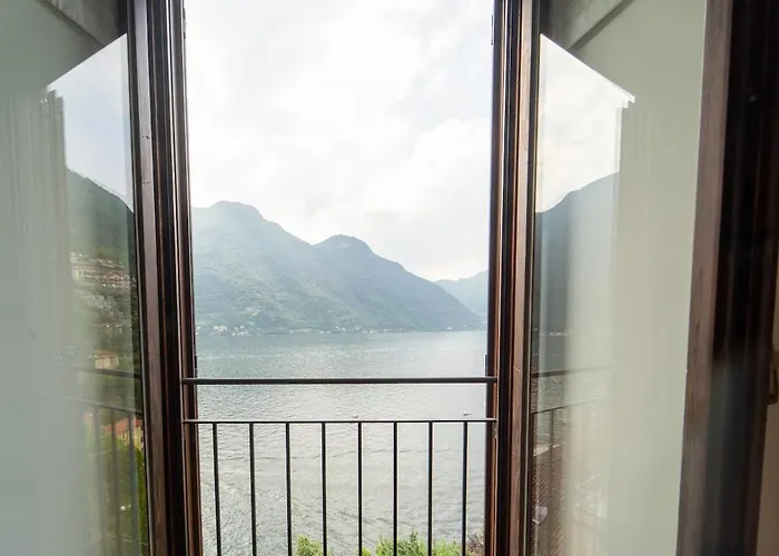 شقة Lakefront With A View, Parking And Swimming Pool