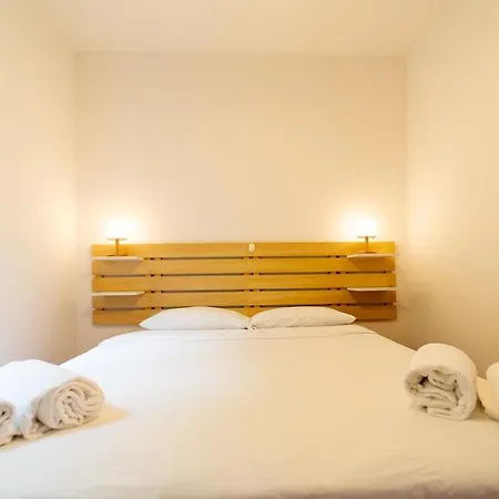 Lakefront With A View, Parking And Swimming Pool Appartement Nesso