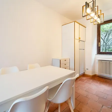 Lakefront With A View, Parking And Swimming Pool *