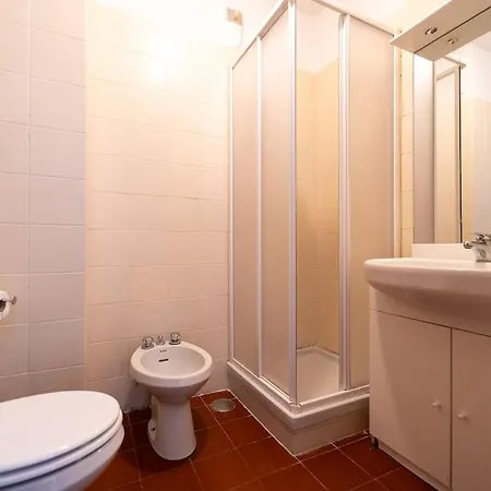 Appartement Lakefront With A View, Parking And Swimming Pool Nesso