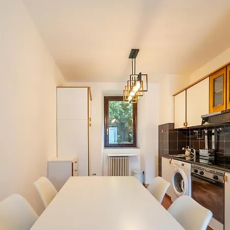 Lakefront With A View, Parking And Swimming Pool * Nesso