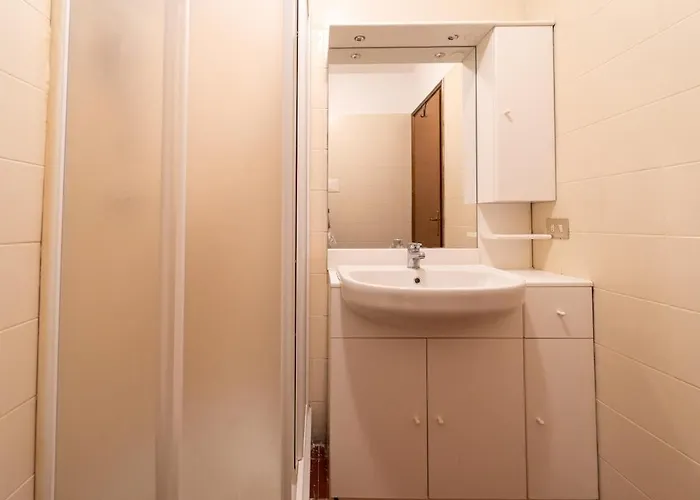 Lakefront With A View, Parking And Swimming Pool Apartment Nesso